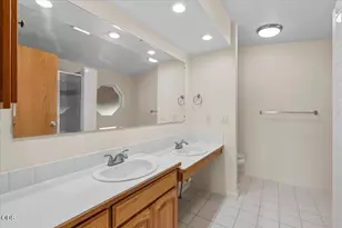 4301 Ave H, White City, OR 97503 - Photo 19