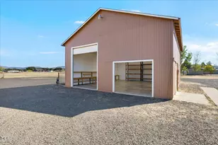 4301 Ave H, White City, OR 97503 - Photo 29