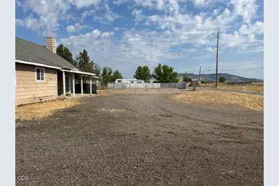 7465 Table Rock Terrace, Central Point, OR 97502 - Photo 9