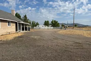 7465 Table Rock Terrace, Central Point, OR 97502 - Photo 9