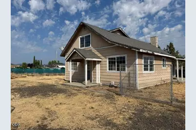 7465 Table Rock Terrace, Central Point, OR 97502 - Photo 3