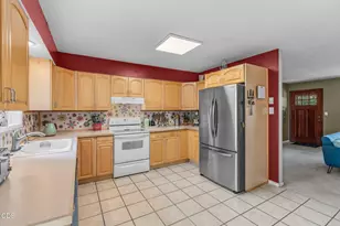 705 SW Belmont Ln, Madras, OR 97741 - Photo 9