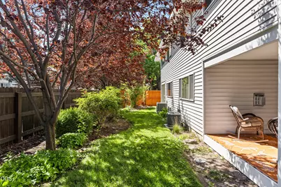 1801 NE Purcell Boulevard #APT 14, Bend, OR 97701 - Photo 25