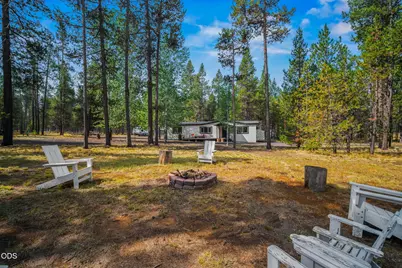 54761 Pinewood Avenue, Bend, OR 97707 - Photo 31