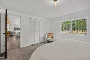 54761 Pinewood Ave, Bend, OR 97707 - Photo 19