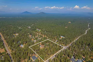 54761 Pinewood Ave, Bend, OR 97707 - Photo 37
