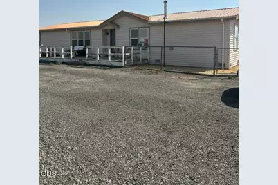 785 NE Dogwood Lane, Madras, OR 97741 - Photo 1