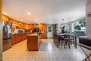 2954 Farmington Ave, Medford, OR 97504 - Photo 11