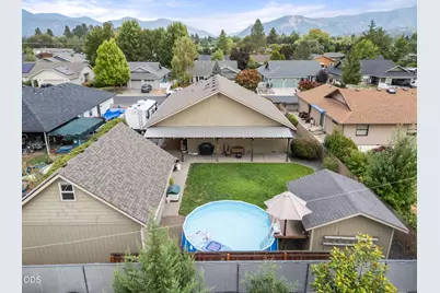 854 Delsie Drive, Grants Pass, OR 97527 - Photo 33