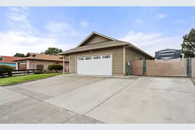 854 Delsie Drive, Grants Pass, OR 97527 - Photo 3