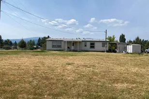 15311 Pioneer Rd, Klamath Falls, OR 97601 - Photo 9