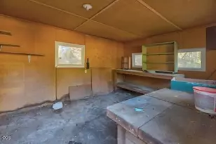 5189 Riverbanks Rd, Grants Pass, OR 97527 - Photo 35