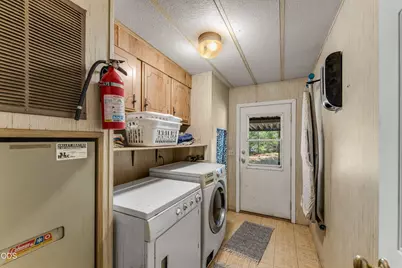 32142 Redwood Highway, O'Brien, OR 97534 - Photo 19