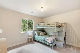 466 NW Flagline Dr, Bend, OR 97703 - Photo 33