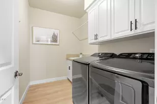 466 NW Flagline Dr, Bend, OR 97703 - Photo 23
