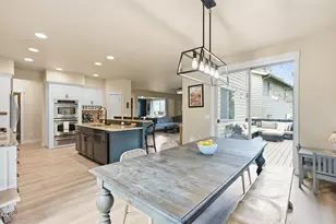 466 NW Flagline Dr, Bend, OR 97703 - Photo 21