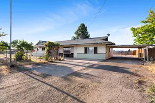 1031 Dillon Way, Central Point, OR 97502 - Photo 11