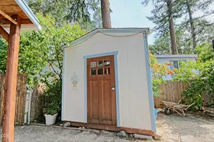 537 Thompson Creek Rd, Applegate, OR 97530 - Photo 31