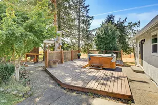 3626 Corey Rd, Medford, OR 97502 - Photo 43