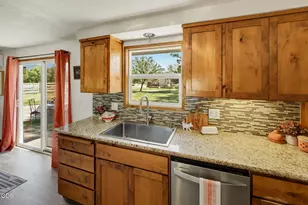 3626 Corey Rd, Medford, OR 97502 - Photo 13