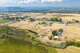 3626 Corey Rd, Medford, OR 97502 - Photo 61