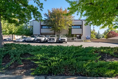 1120 E Jackson Street, Medford, OR 97504 - Photo 1