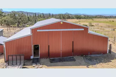 688 Worthington Road, Eagle Point, OR 97524 - Photo 47