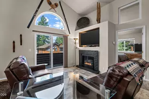 56860 Enterprise Dr, Sunriver, OR 97707 - Photo 1