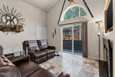 56860 Enterprise Drive # H1, Sunriver, OR 97707 - Photo 5