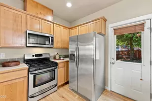 21274 NE Beall Dr, Bend, OR 97701 - Photo 17