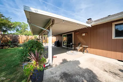 1872 Hybiscus Street, Medford, OR 97504 - Photo 37