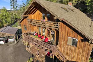 466 Laurel Dr, Roseburg, OR 97471 - Photo 3