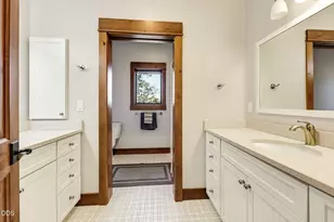 55 Pompadour Dr, Ashland, OR 97520 - Photo 41