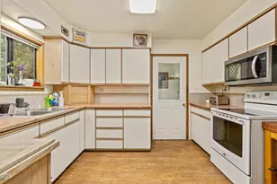 12342 Sun Forest Dr, La Pine, OR 97739 - Photo 9