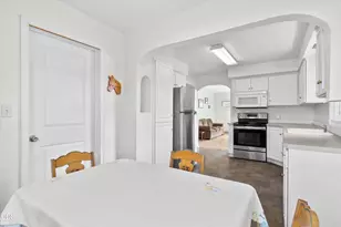655 SW 12th St, Redmond, OR 97756 - Photo 13