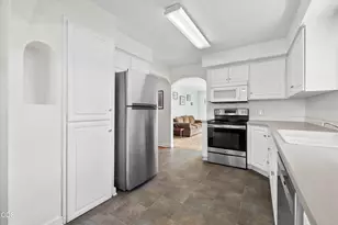 655 SW 12th St, Redmond, OR 97756 - Photo 11
