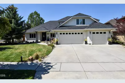 3339 NE Sandalwood Drive, Bend, OR 97701 - Photo 1