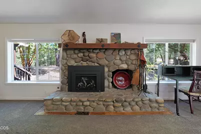 2579 Old Ferry Road, Shady Cove, OR 97539 - Photo 17