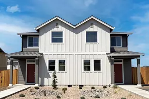 752 NW Varnish Pl, Redmond, OR 97756 - Photo 1