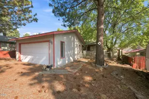 828 NW Florida Ave, Bend, OR 97703 - Photo 17