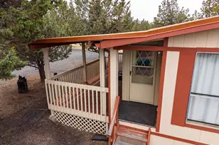 1643 SE Akins Dr, Prineville, OR 97754 - Photo 3