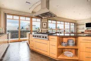 919 NW Bond St, Bend, OR 97701 - Photo 17