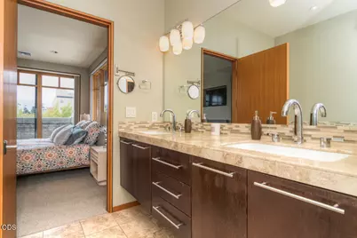 919 NW Bond Street #402, Bend, OR 97701 - Photo 29