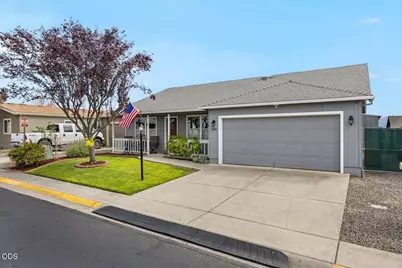 2360 Evan Way, Central Point, OR 97502 - Photo 3
