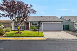 2360 Evan Wy, Central Point, OR 97502 - Photo 1
