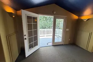 3223 Parkview Ct, Medford, OR 97504 - Photo 21
