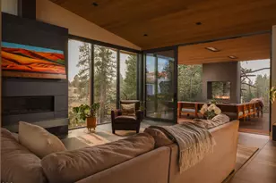 61865 Hosmer Lake Dr, Bend, OR 97702 - Photo 15