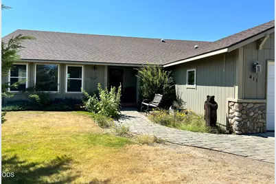 411 Meadowview Street, Culver, OR 97734 - Photo 1