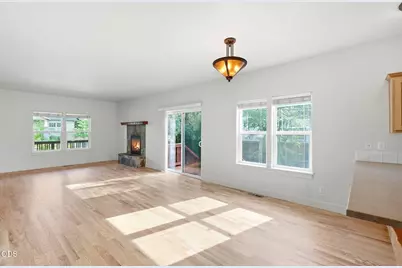 20617 Foxborough Lane, Bend, OR 97702 - Photo 13