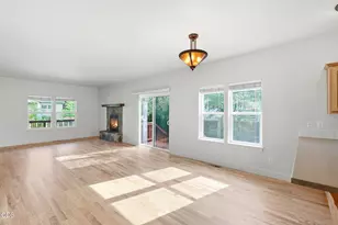 20617 Foxborough Ln, Bend, OR 97702 - Photo 13